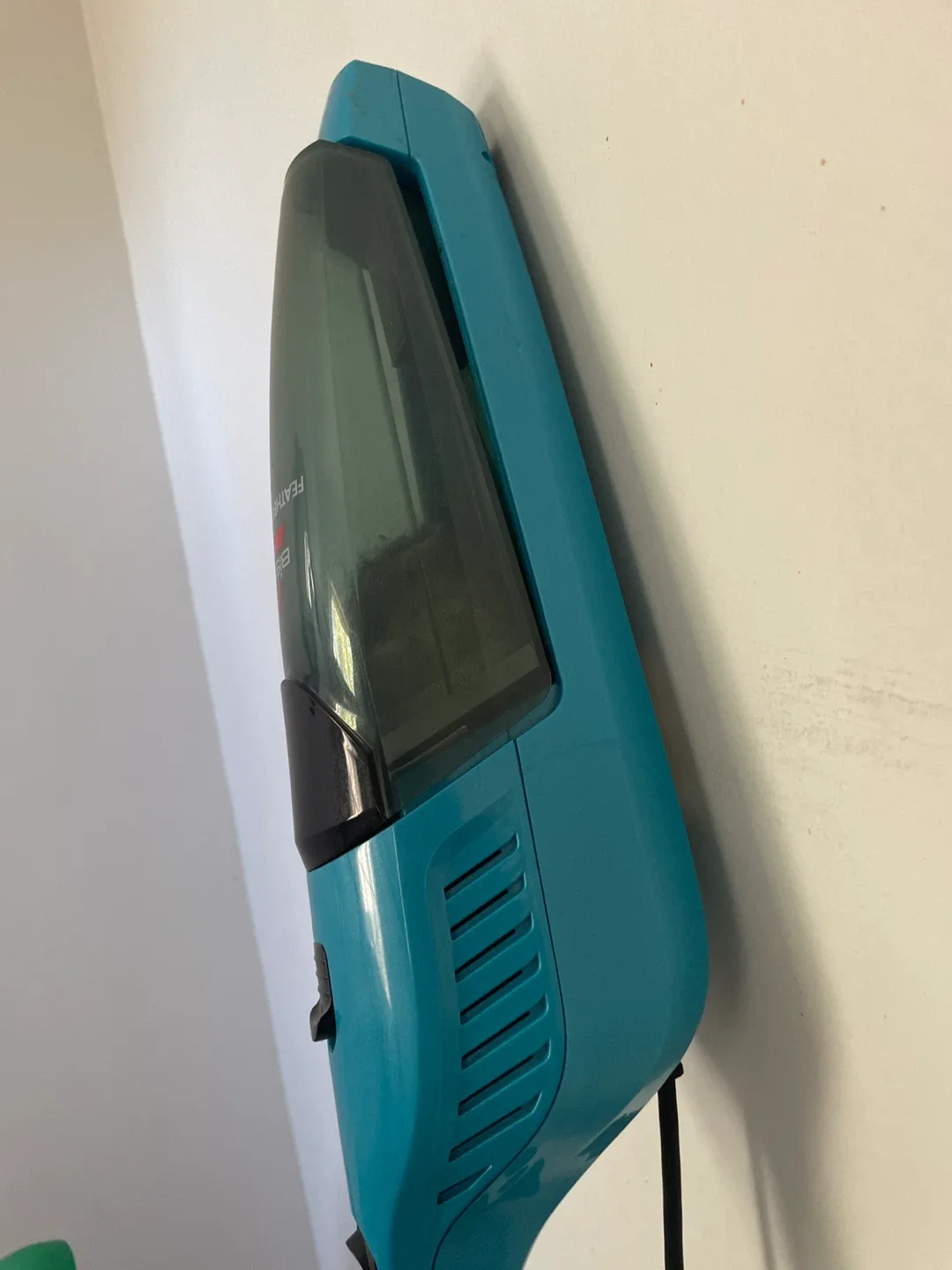 Bissell FeatherWeight Turbo Vacuum image indicator(3)