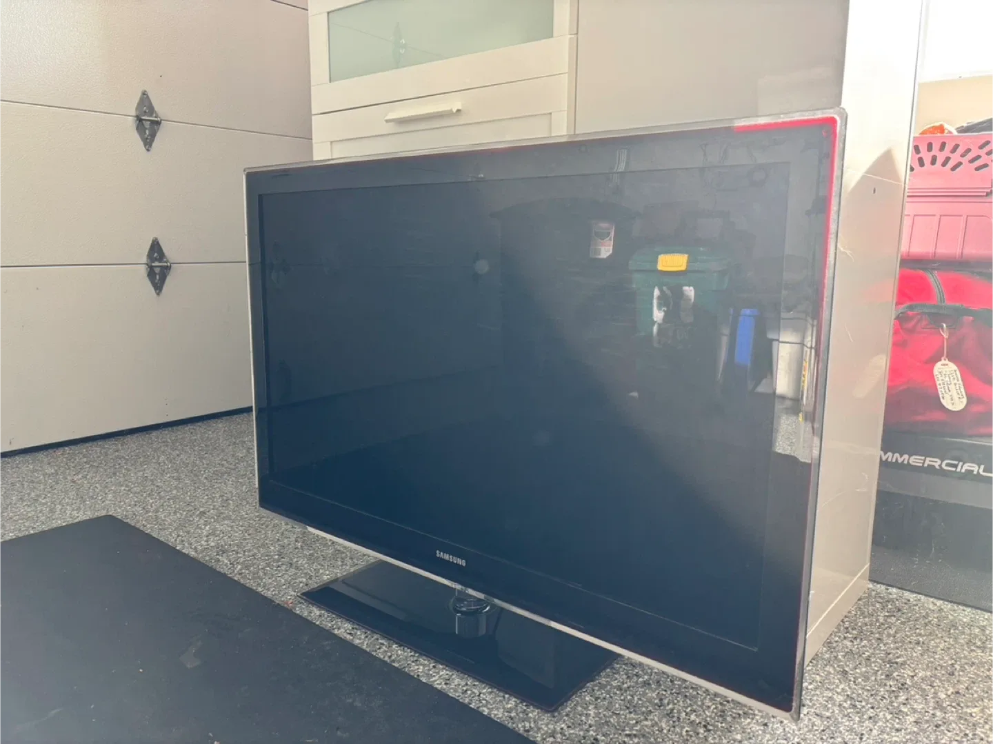 Samsung UN46B7000WF 46" LCD TV image indicator(2)