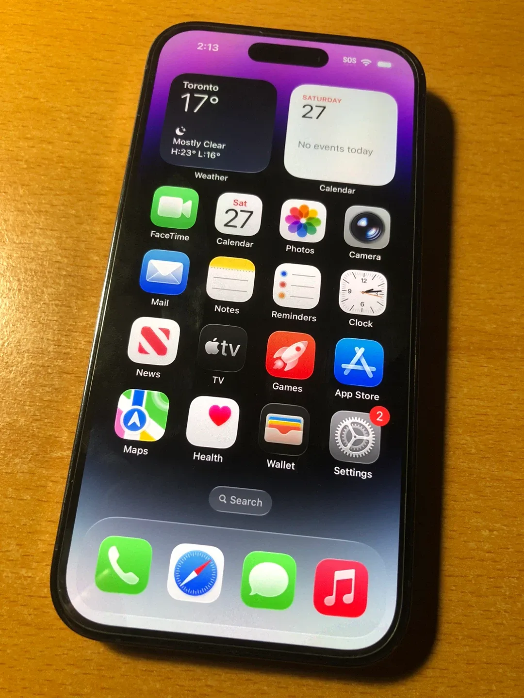 Mint condition Apple iPhone 14 Pro in Deep Purple!! image indicator(2)