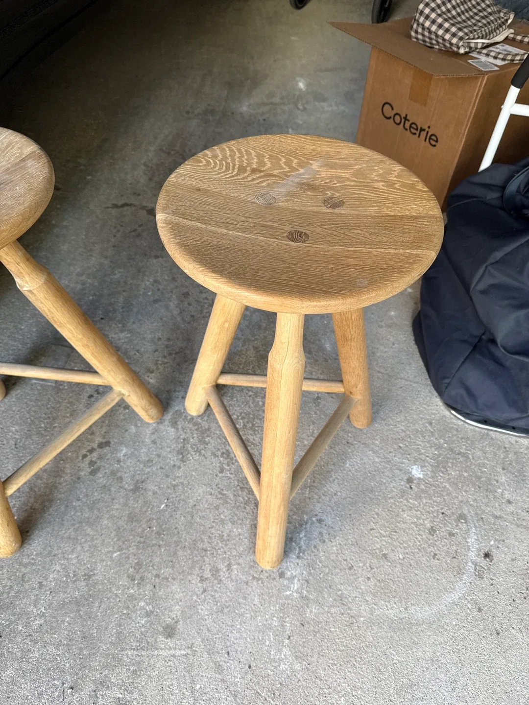 Wooden Stool image indicator(5)
