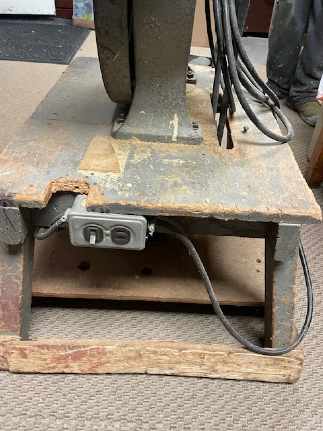 Delta Double-Duty 14-Inch Band Saw image indicator(5)