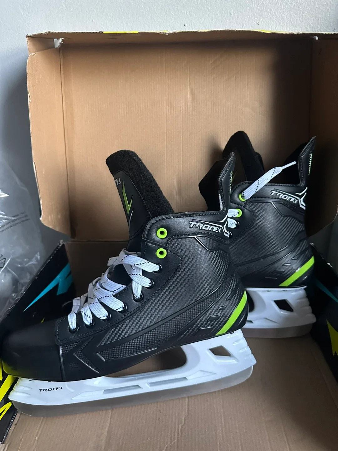 Tronx Stryker 12D Hockey Skates-Brand New! thumbnail