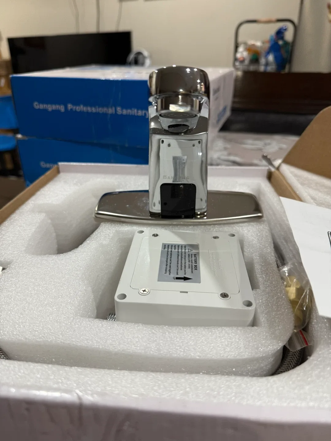 Touchless Bathroom Sink Faucet image indicator(7)