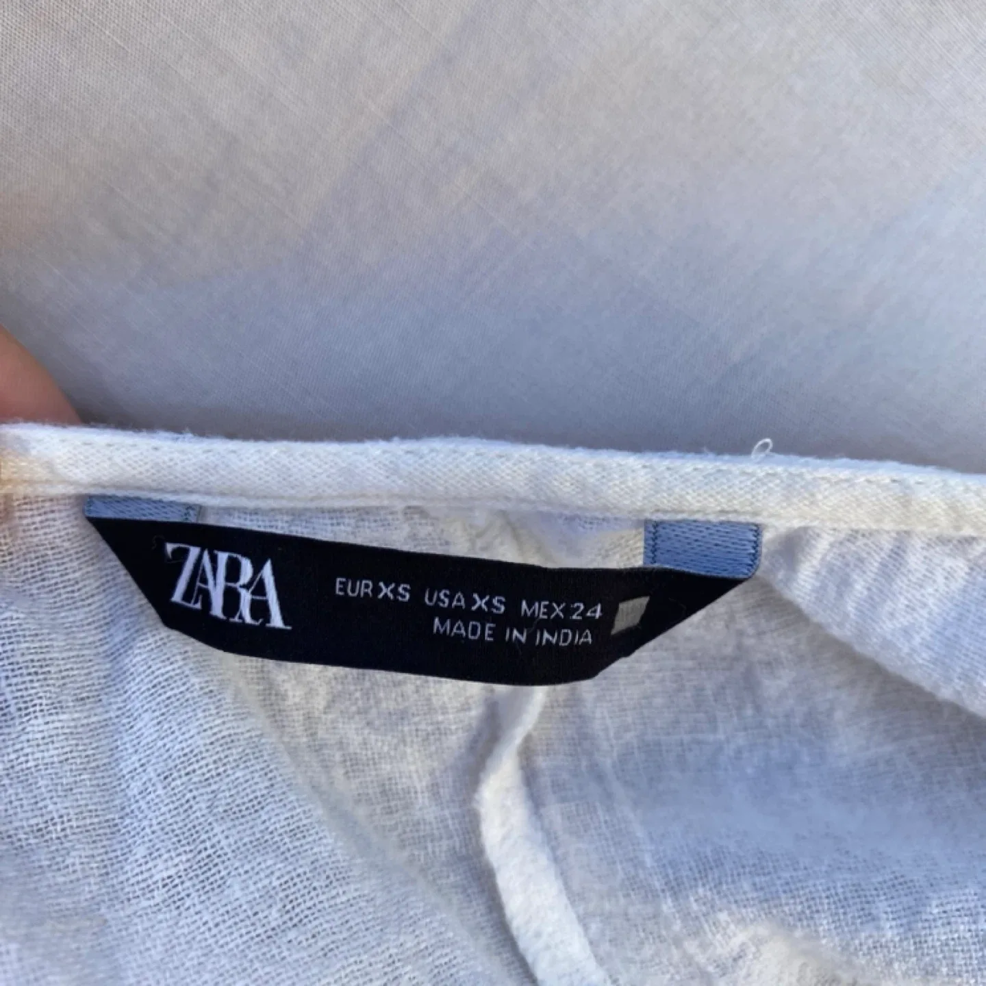 Zara Embroidered Peasant Blouse - Size XS image indicator(5)