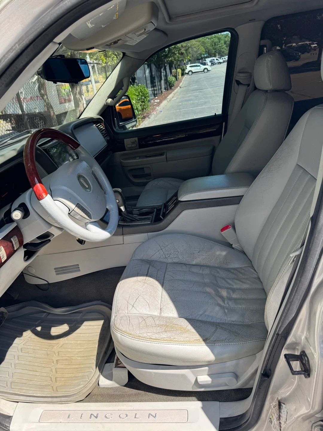 Lincoln Aviator image indicator(2)