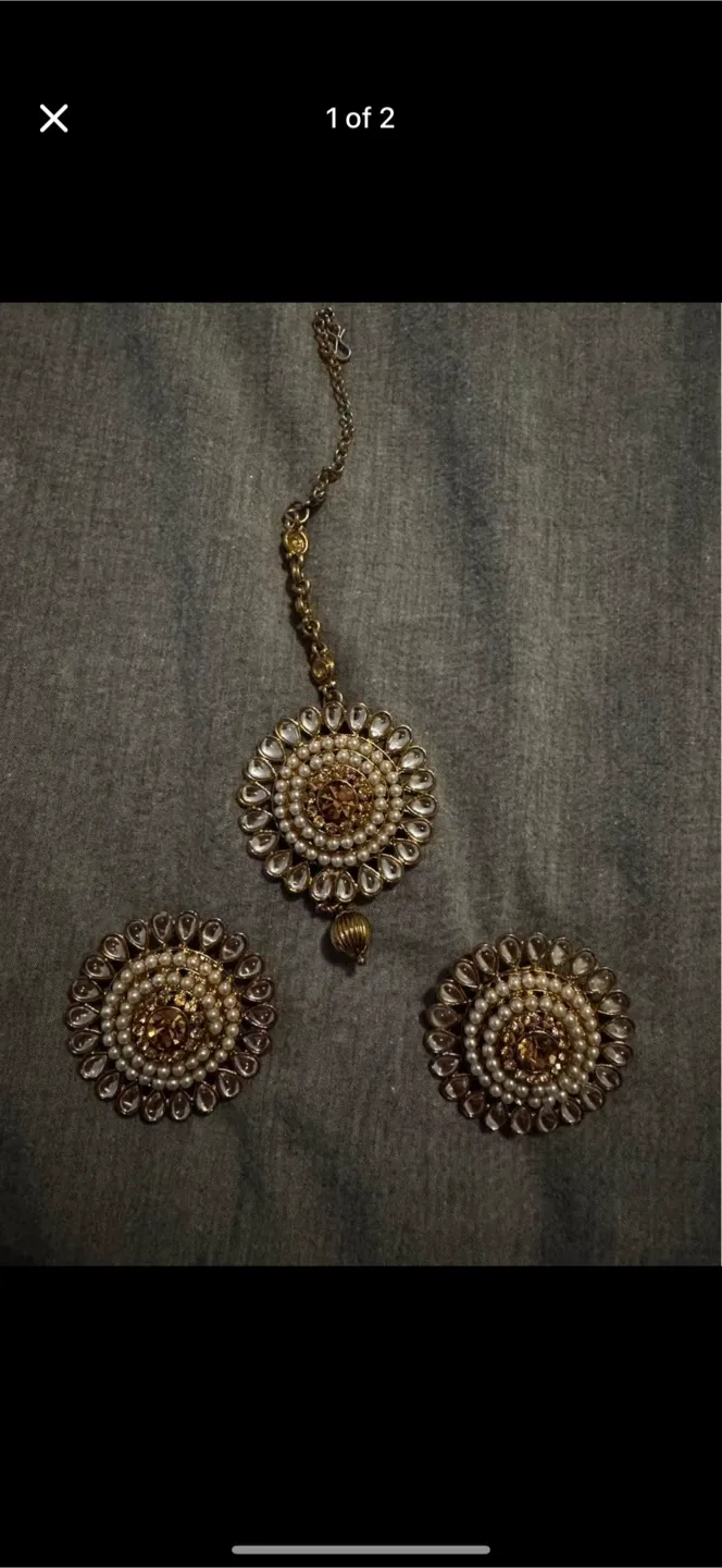 Indian Jewelry Set - Tikka and Earrings thumbnail
