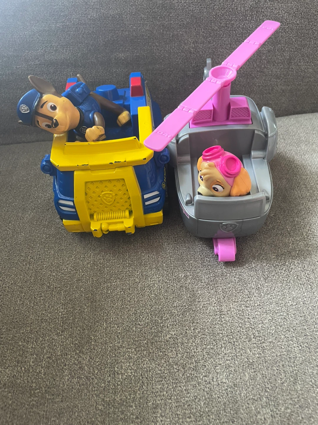 Paw Patrol Chase Cruiser & Skye Helicopter