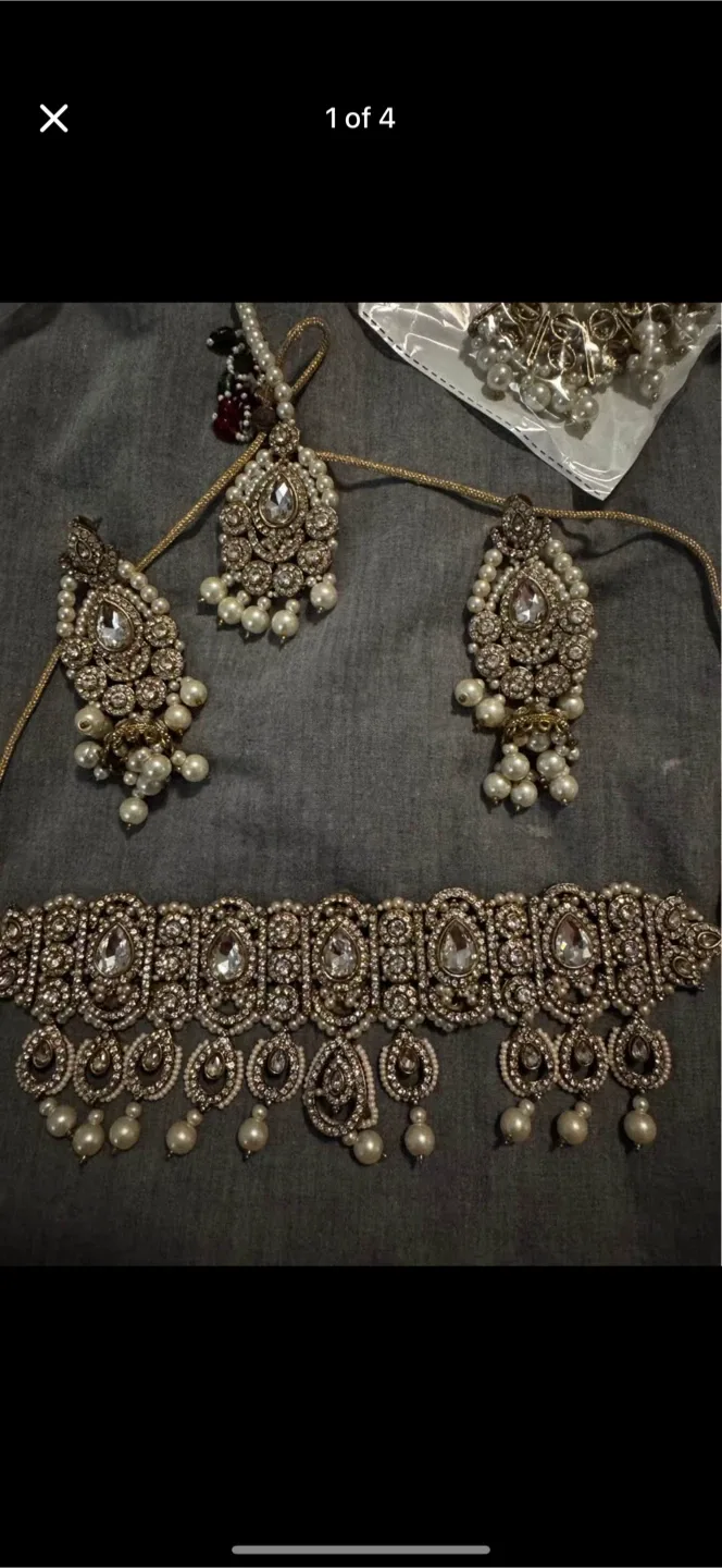Pearl & Rhinestone Jewellery Set thumbnail