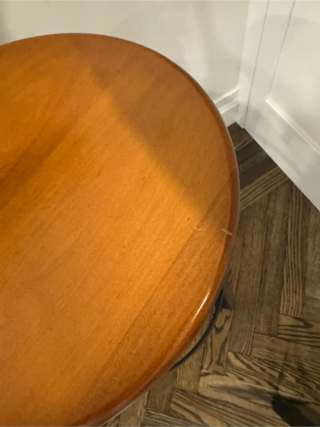 West Elm Swivel Counter Stools - set of 4 image indicator(7)