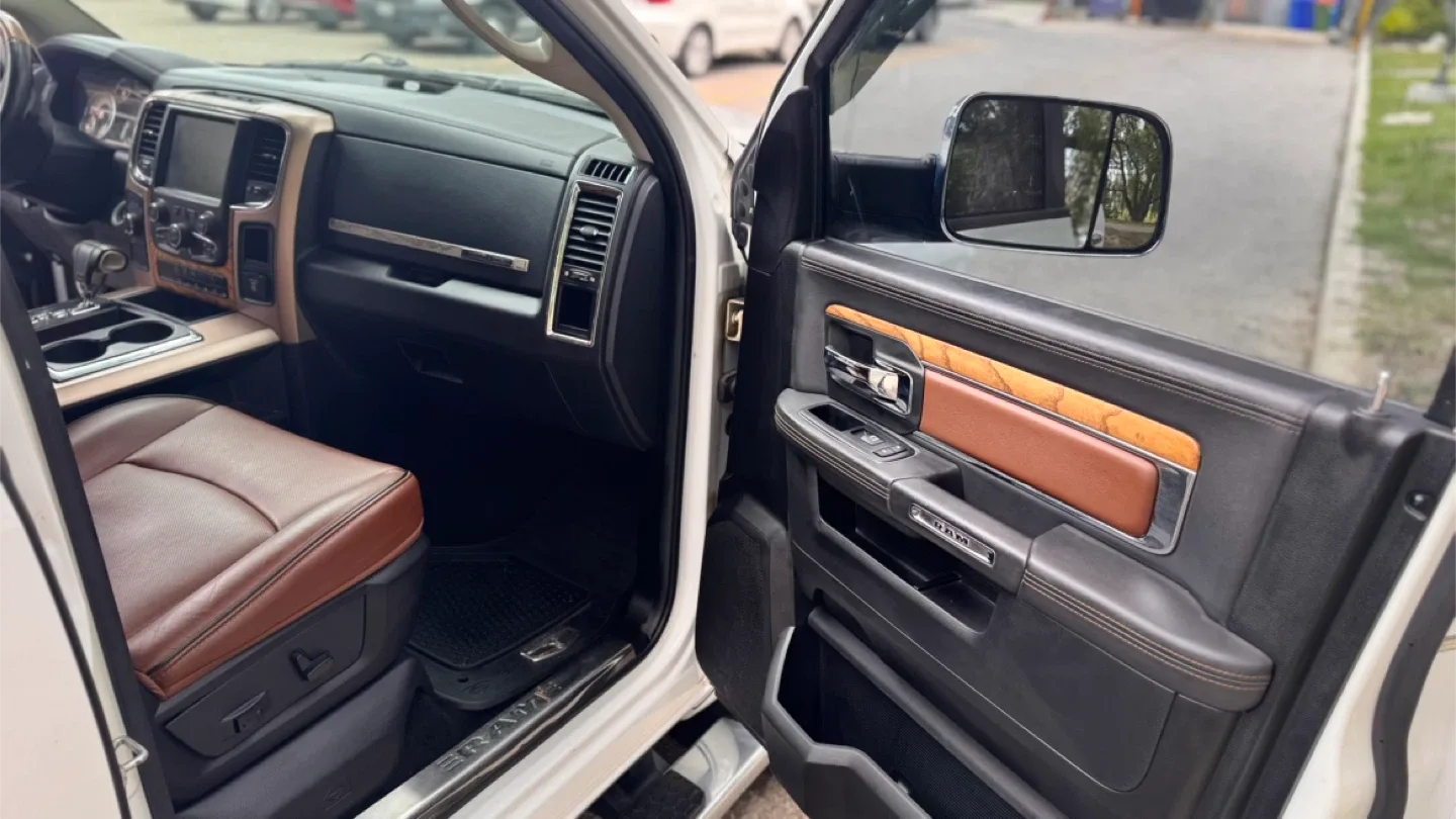 2013 Dodge Ram 1500 Long Horn image indicator(10)