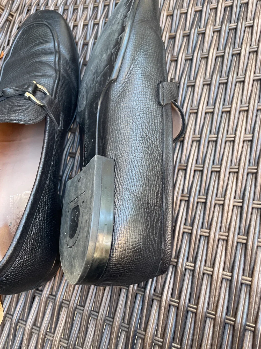 Salvatore Ferragamo Black Leather Loafers image indicator(3)