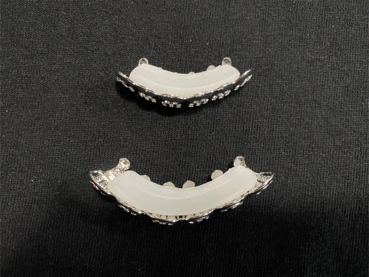 Diamond Silver Grillz Hip Hop Bling image indicator(3)