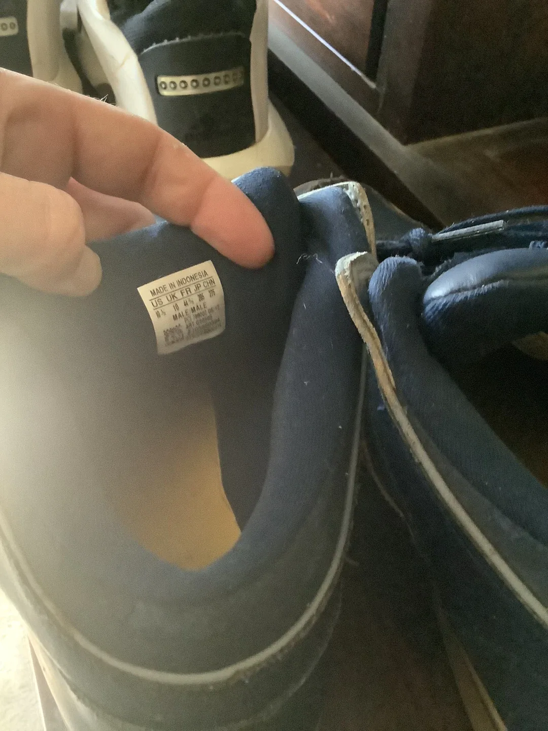 Adidas Shoes - Size 10.5 image indicator(4)