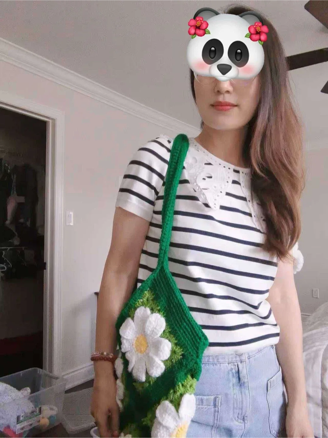 Handmade Crochet Daisy Bag - Green & White thumbnail