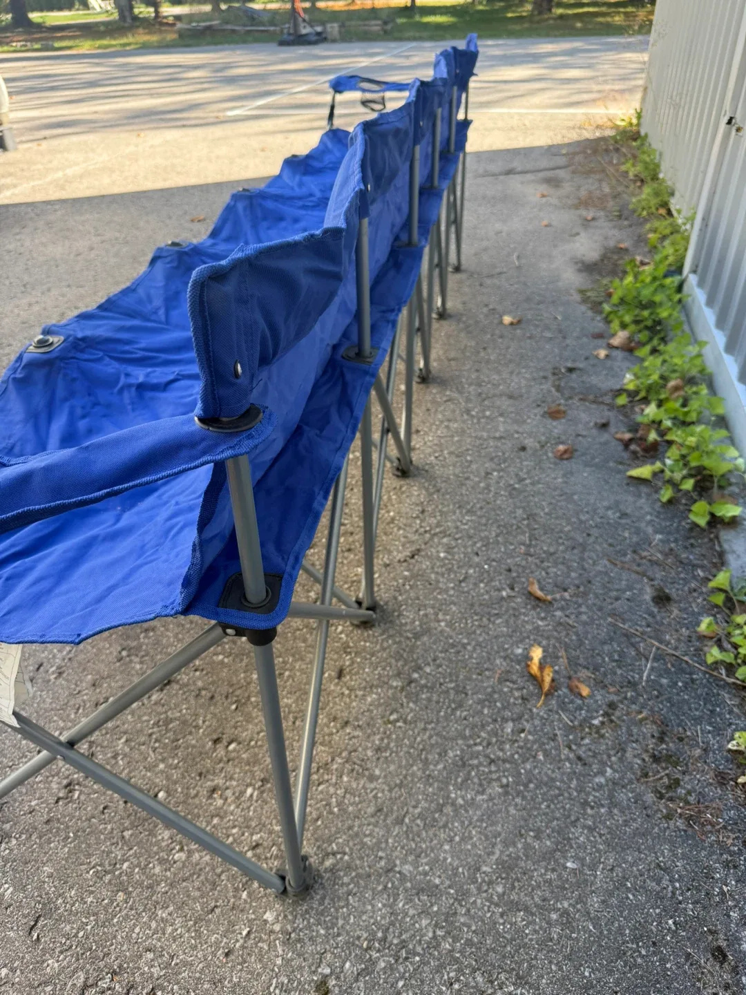 Outdoor Works Team Sports Bench - Blue image indicator(4)