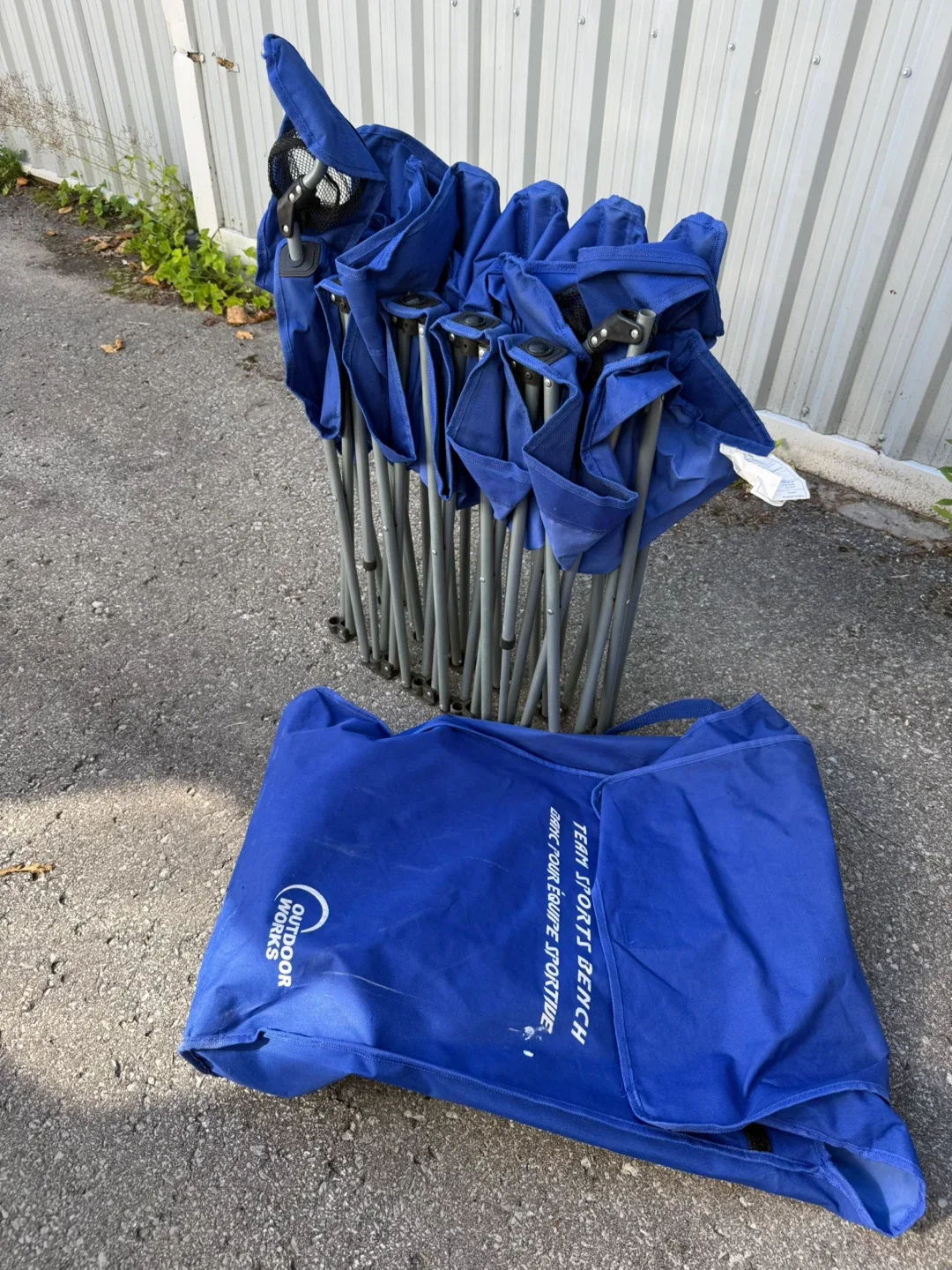 Outdoor Works Team Sports Bench - Blue image indicator(5)