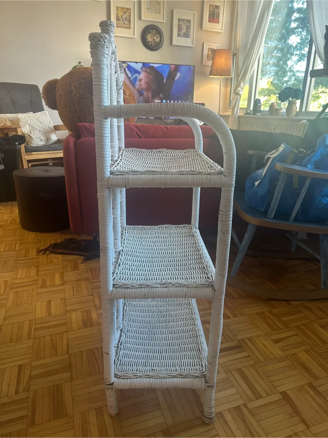 White Wicker 3-Tier Shelf Unit image indicator(2)