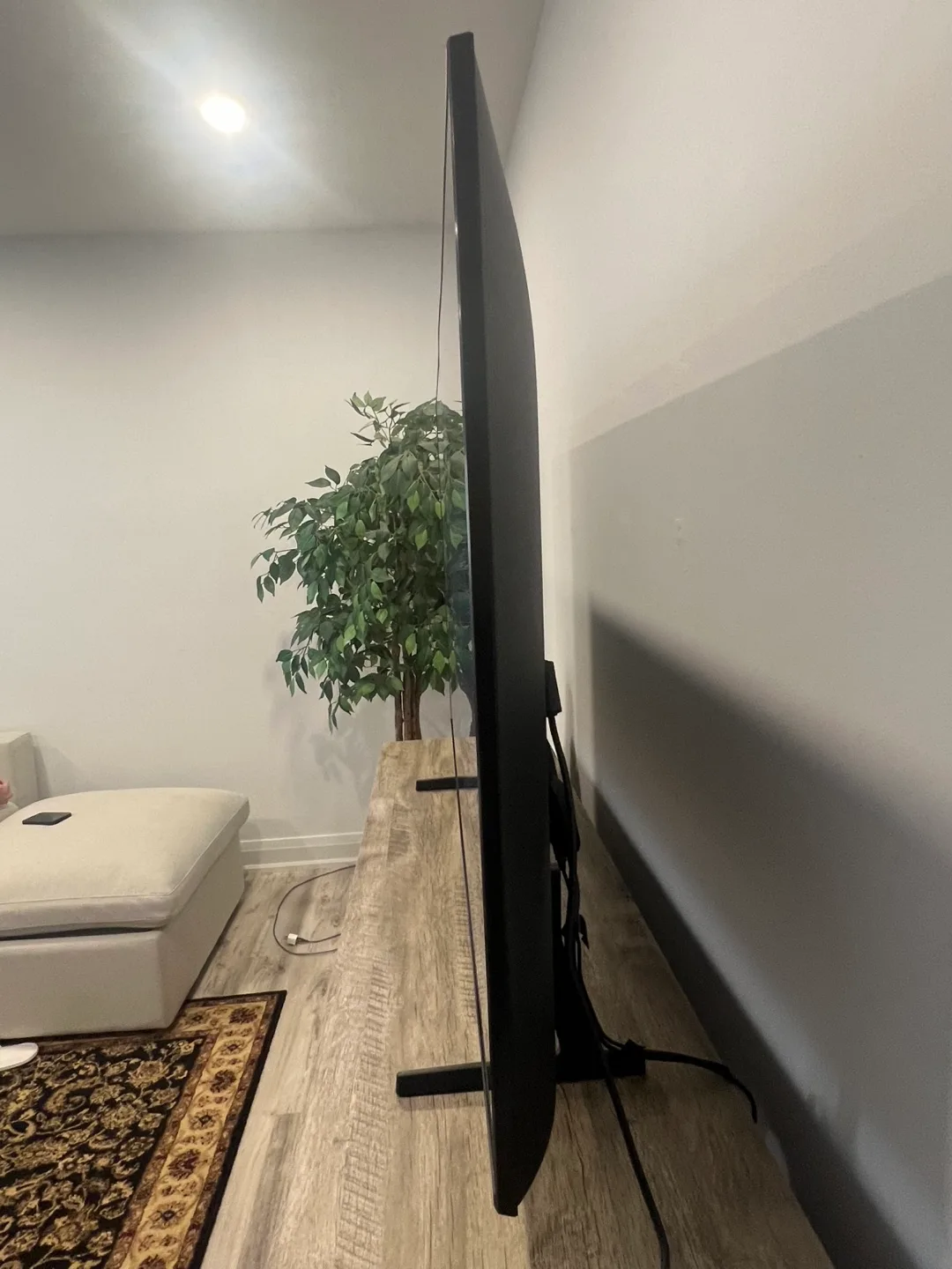 55" Smart TV image indicator(2)