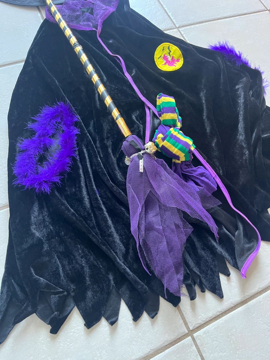Witch Costume Set - Hat, Cape, Broom, Leggings - photo 3