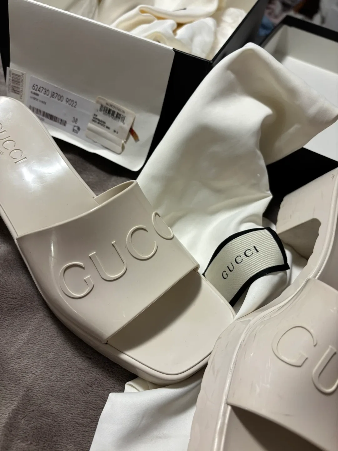 Gucci Women's Rubber Slide Sandal - Size 38 image indicator(2)