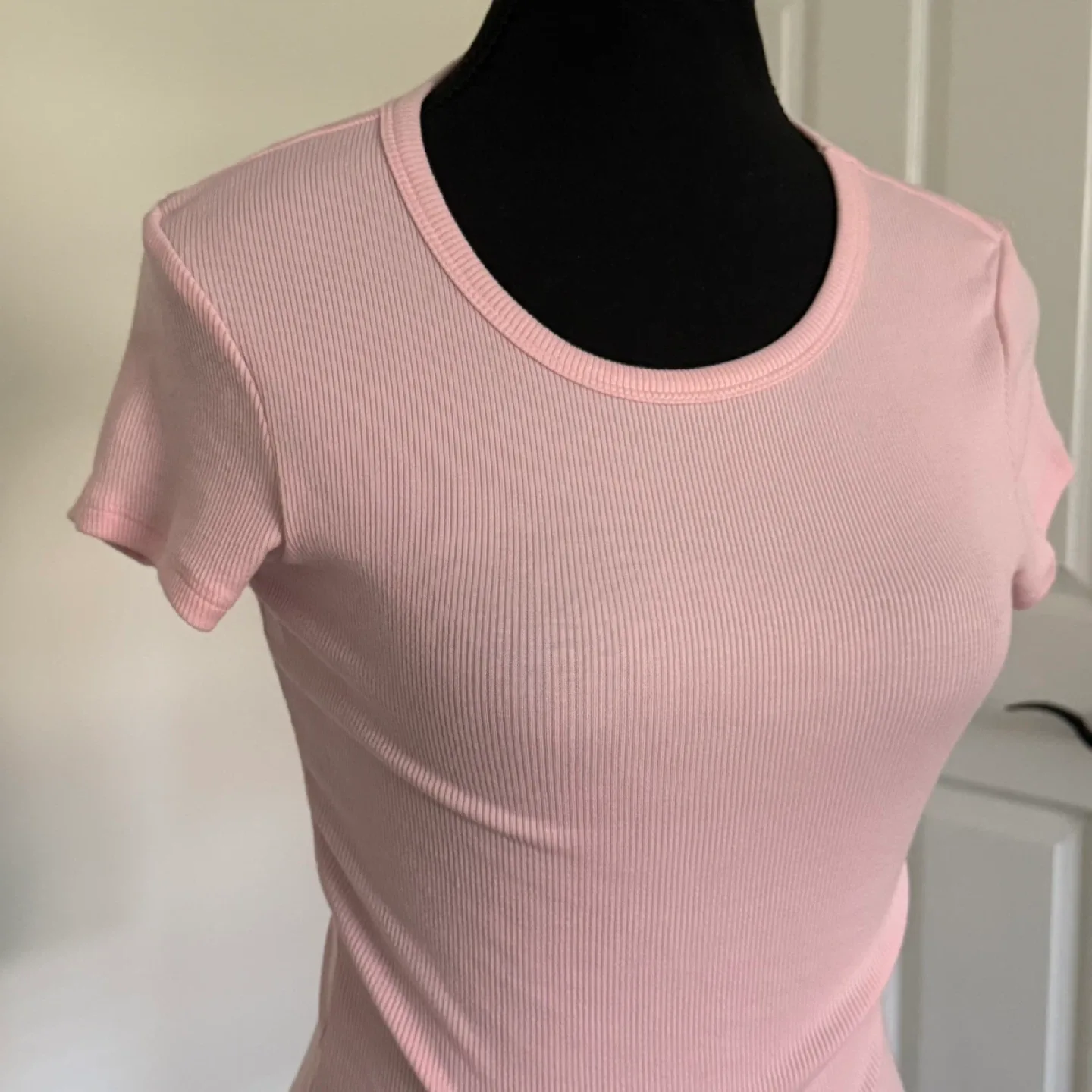 Pink shirt DYNAMITE image indicator(2)