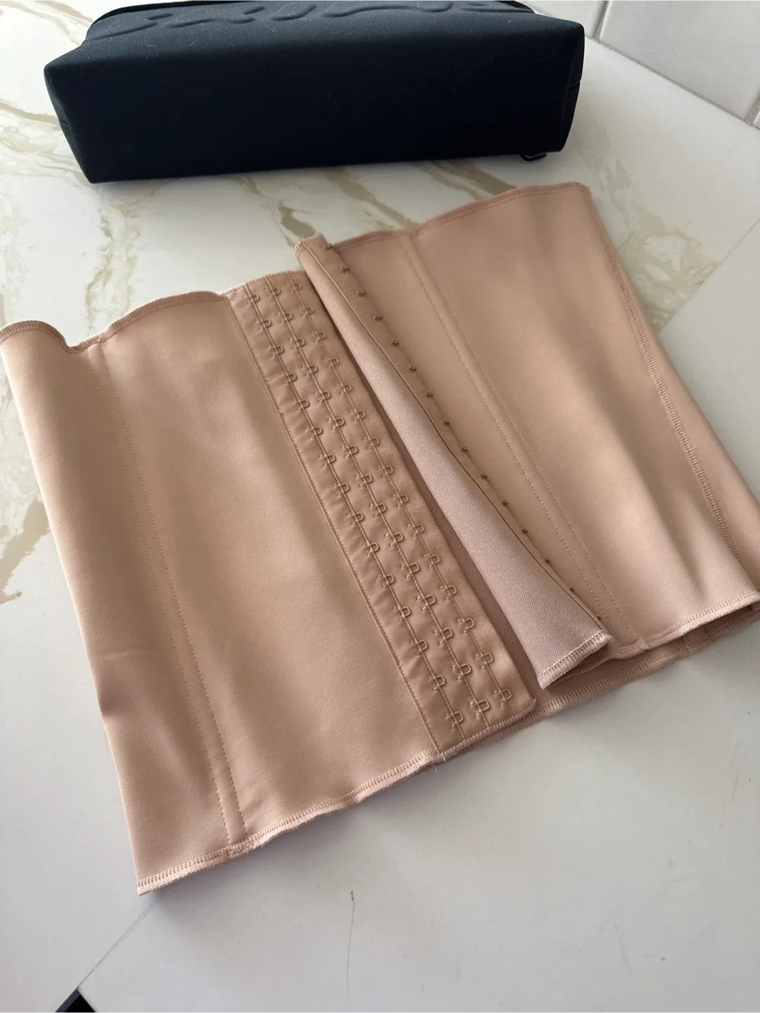 Skims corset NWT image indicator(2)