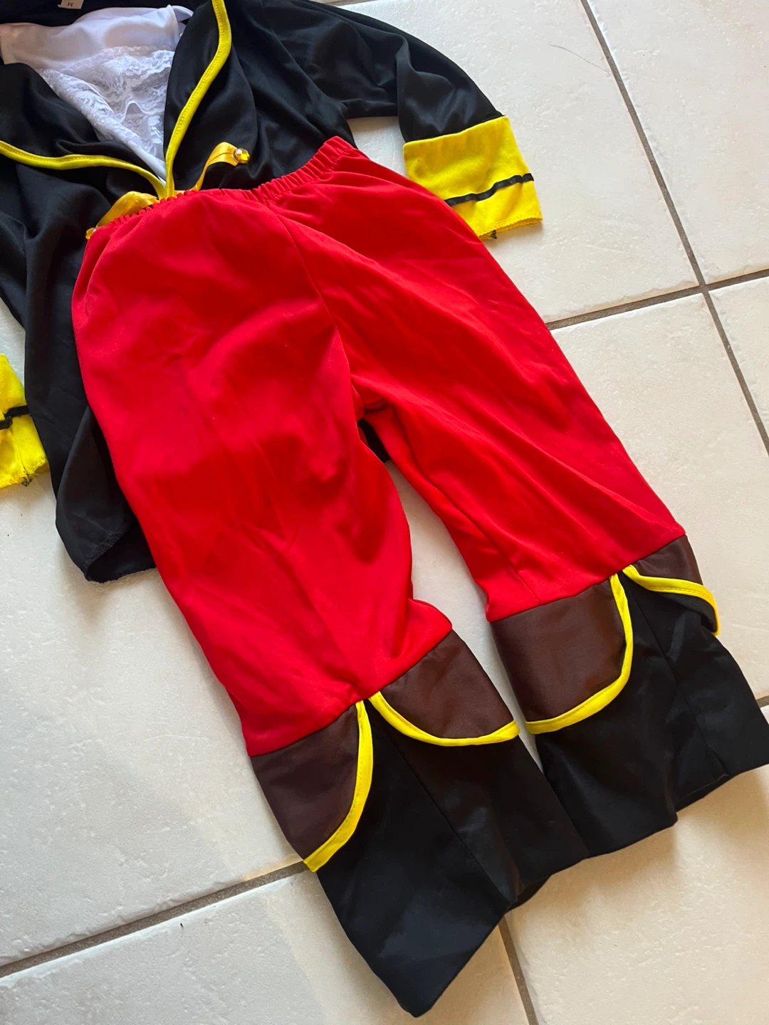 Pirate Costume - Halloween - photo 2