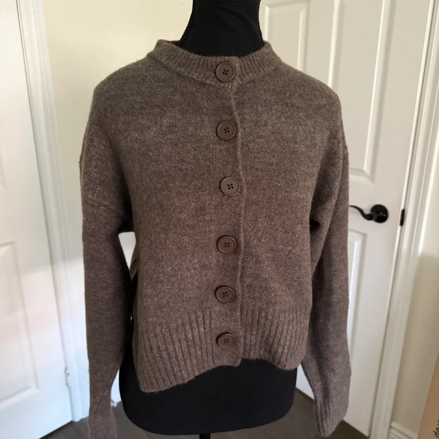 ZARA sweater thumbnail