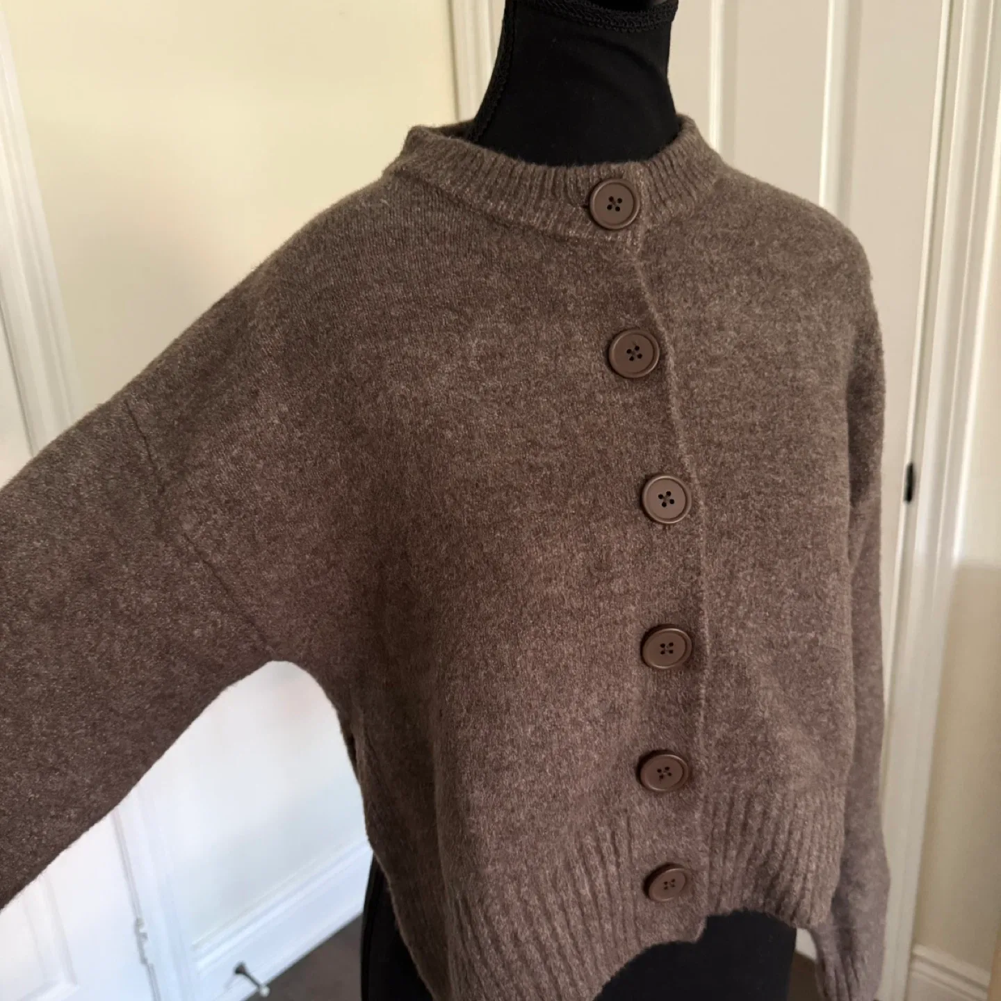 ZARA sweater image indicator(2)