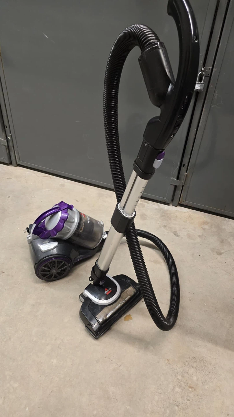 Bissell Powerlifter Multi-Cyclonic Vacuum - photo 3