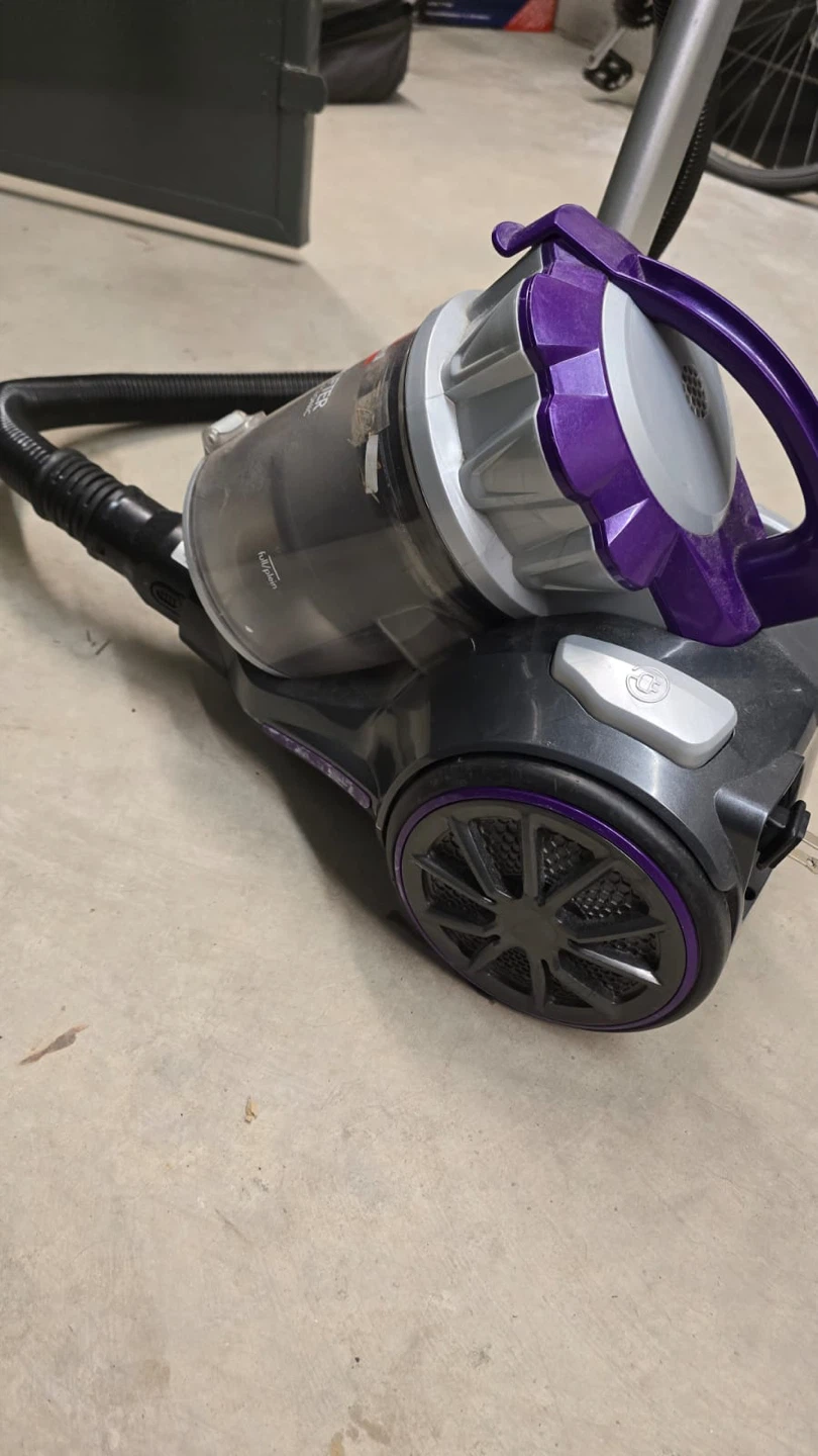 Bissell Powerlifter Multi-Cyclonic Vacuum - photo 2