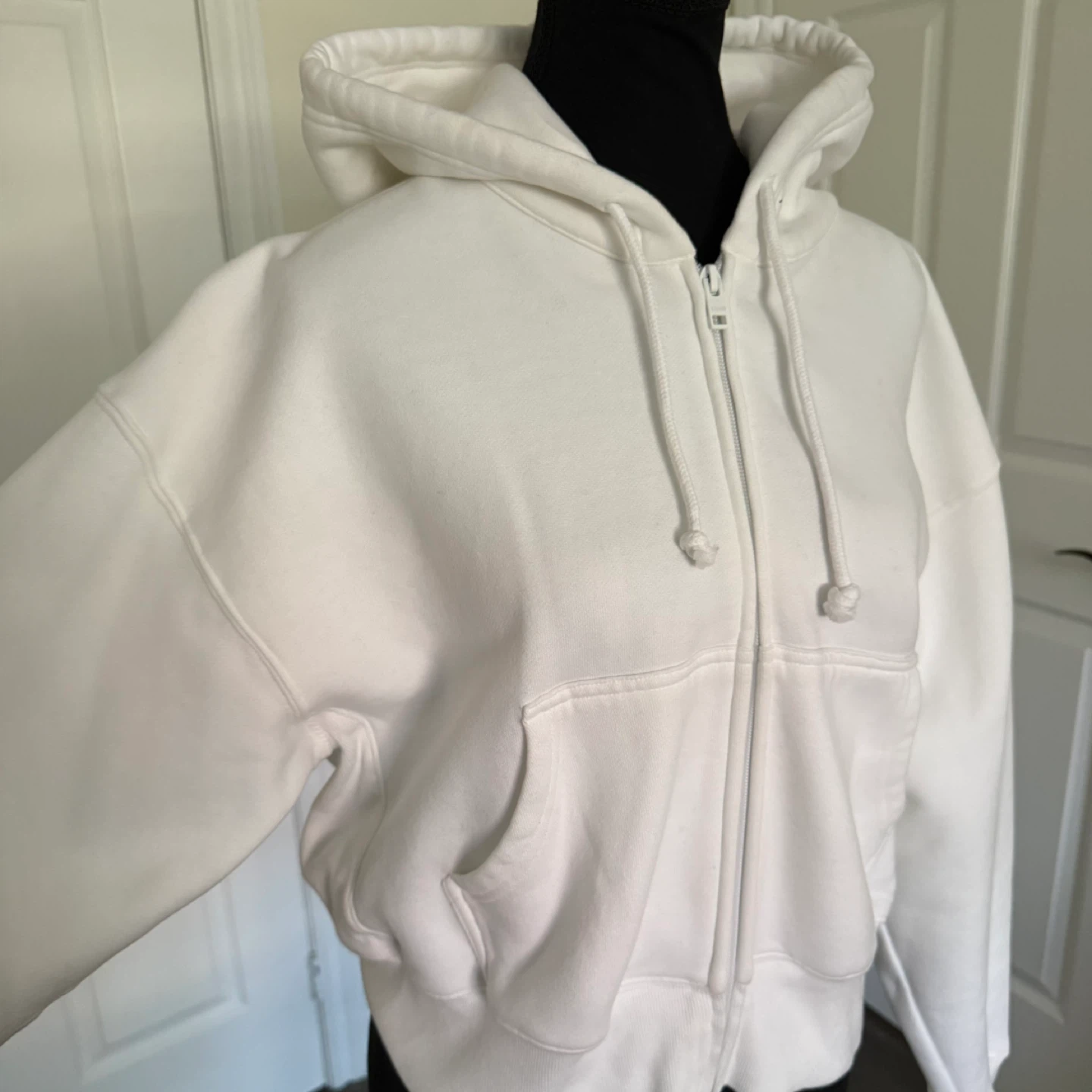 ARITZIA TNA Sweater