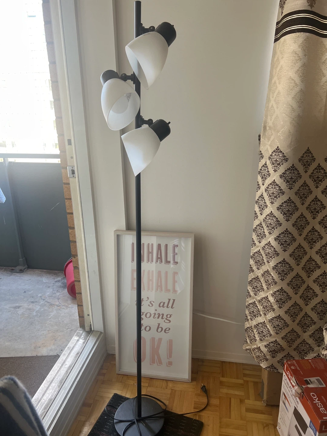 Black Floor Lamp with 3 Adjustable Lights