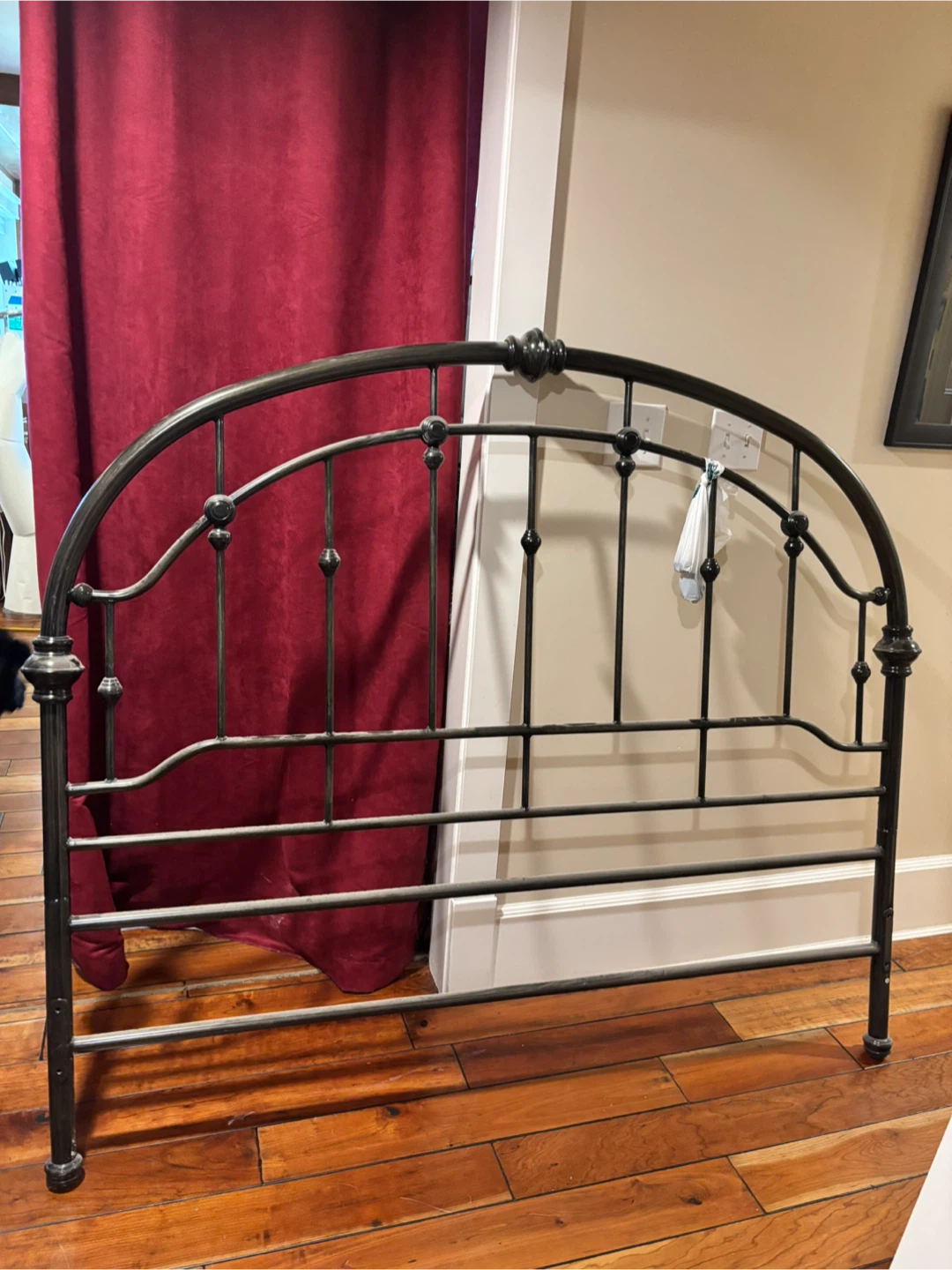 Queen Metal Headboard, Footboard and Rails