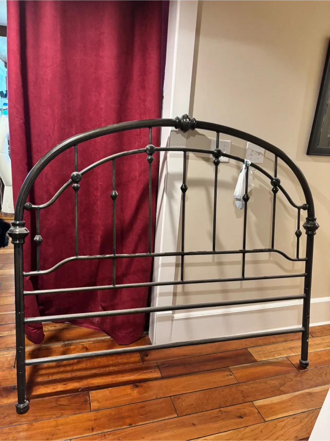 Queen Metal Headboard, Footboard and Rails
