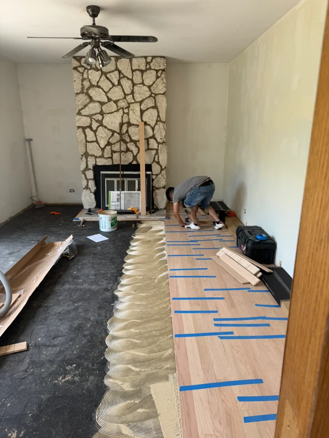 Hardwood, Flooring image indicator(9)