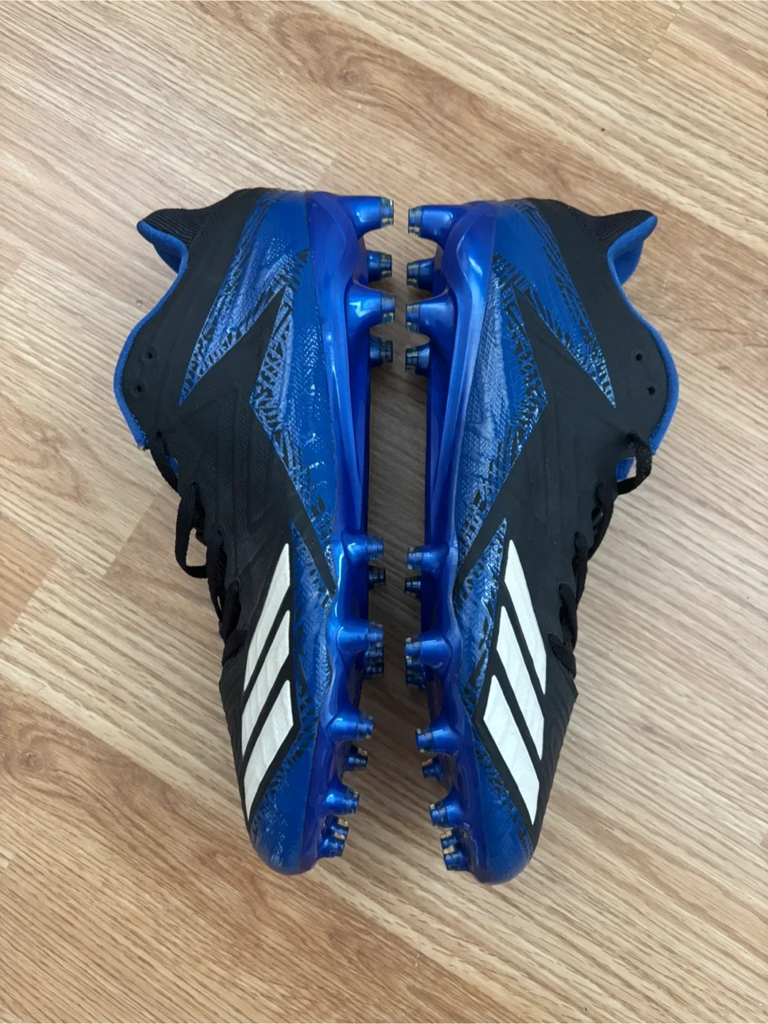Adidas Men’s Freak Soccer/Football Cleats (Like  New) image indicator(3)