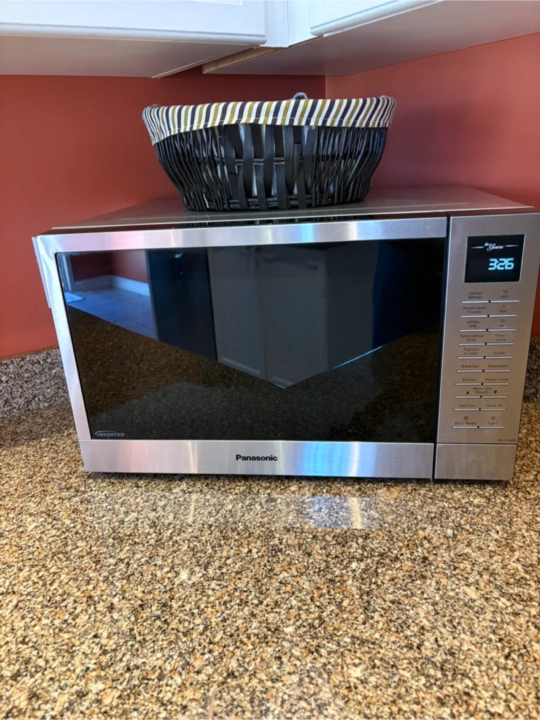 Panasonic NN-ST69KS Microwave Oven thumbnail