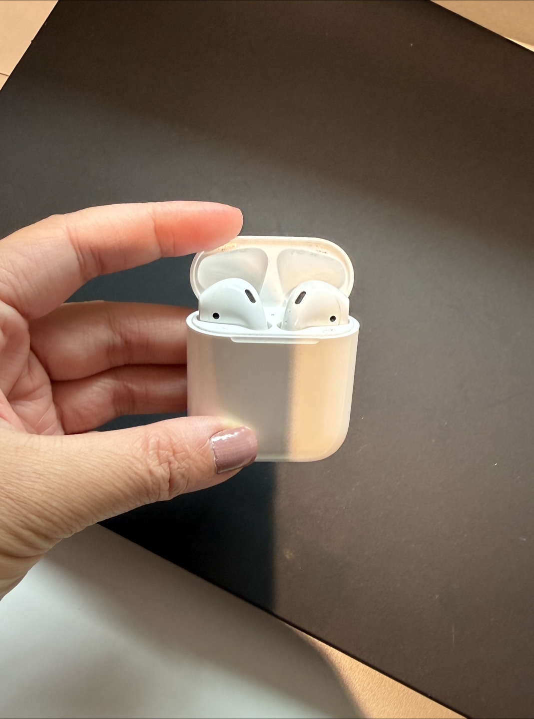Apple AirPods 2nd Gen with Pink Case