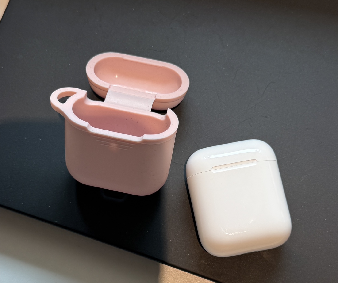 Apple AirPods 2nd Gen with Pink Case - photo 5