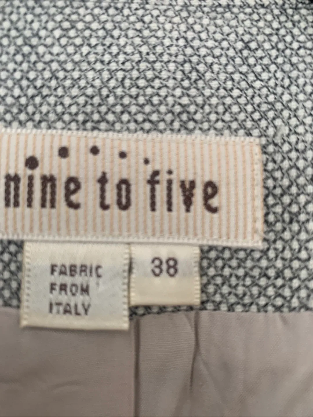 Nine to Five Blazer - Size 38 image indicator(2)