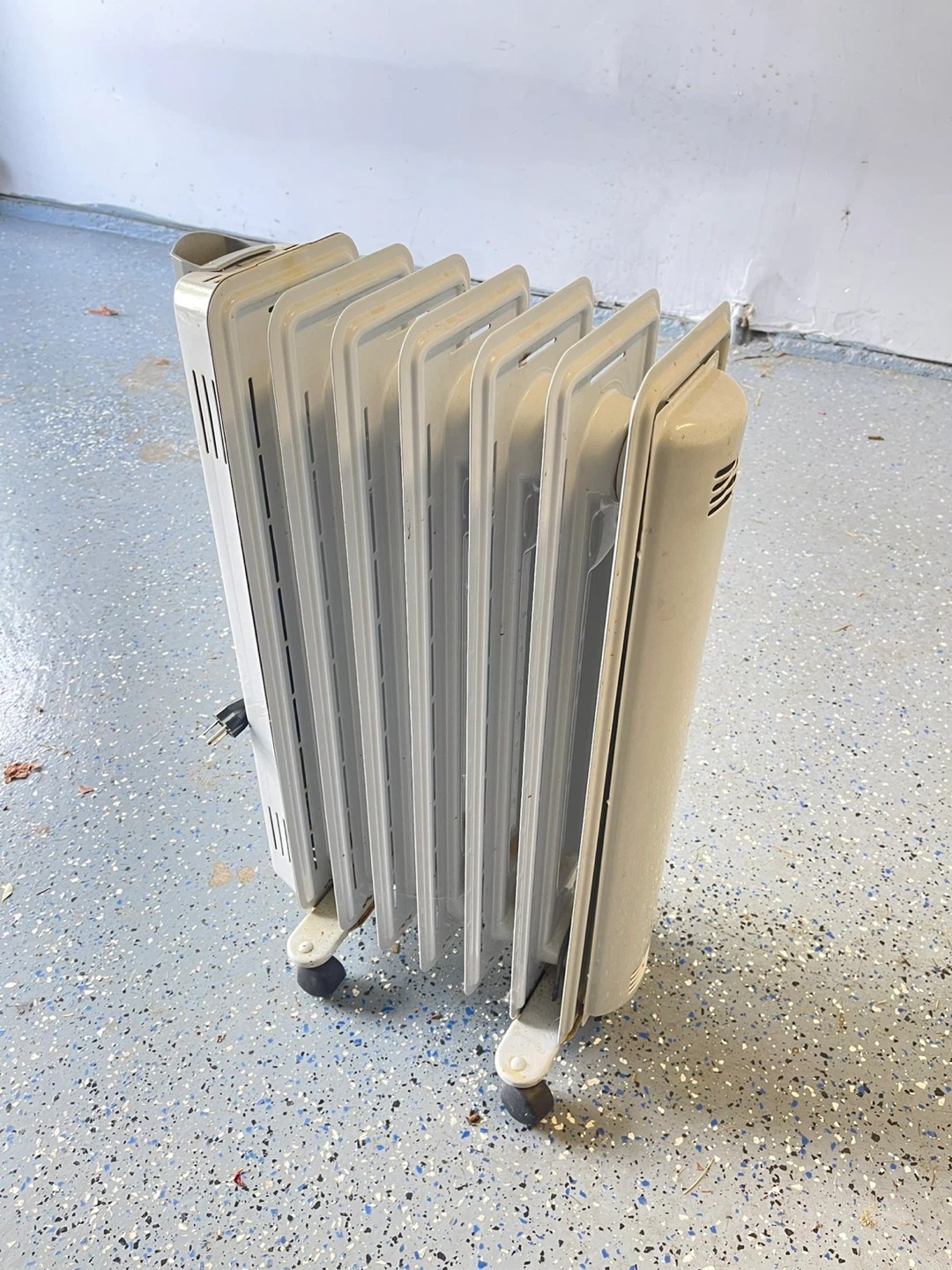 Honeywell HZ-680C Oil Filled Radiator Heater - photo 3