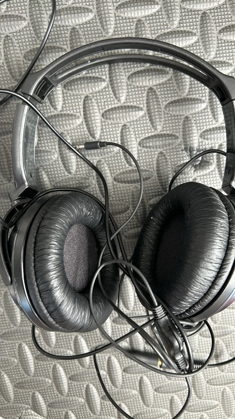 JVC HA-RX300 Stereo Headphones - Great Sound! image indicator(2)