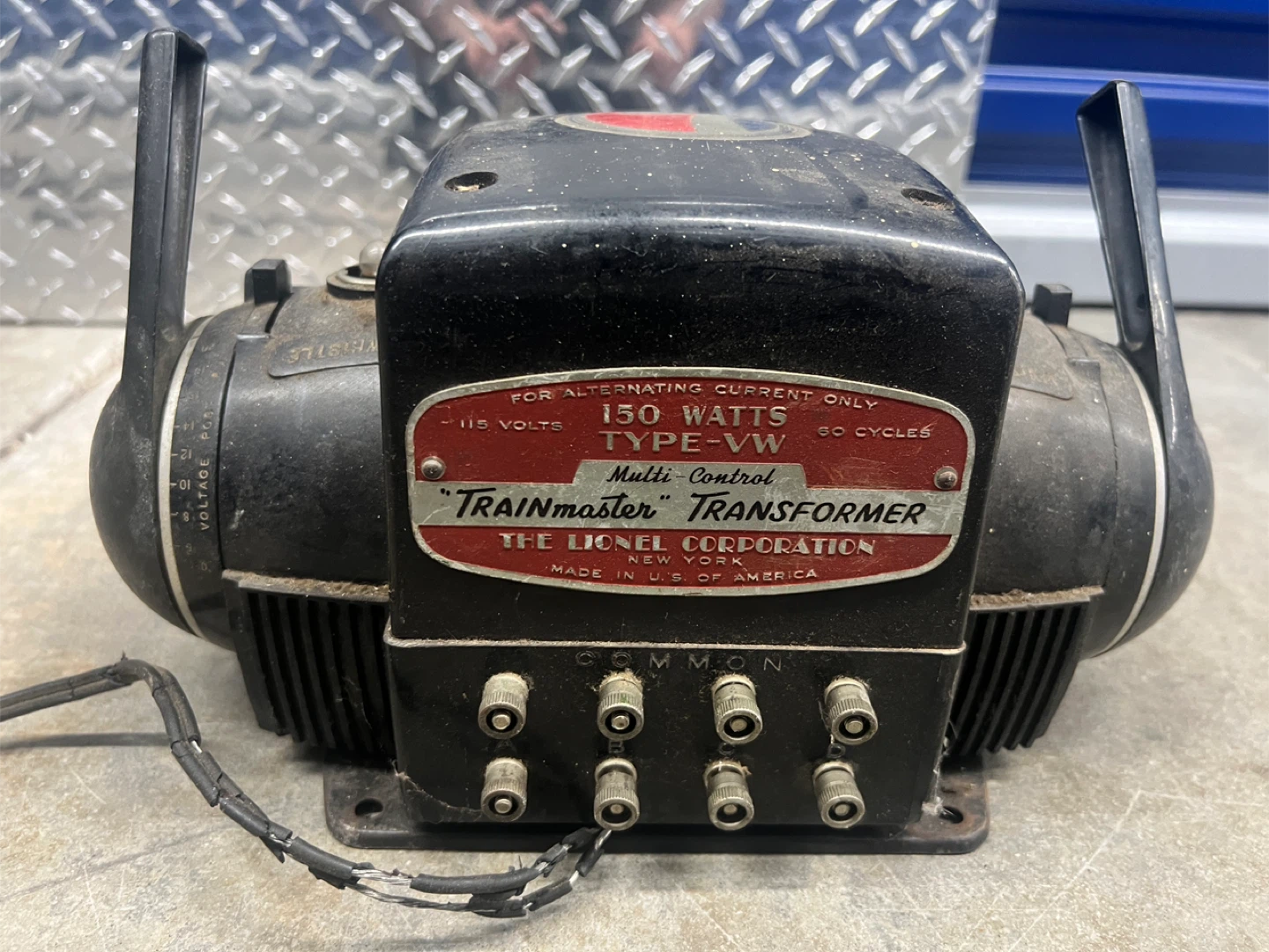 Lionel Trainmaster Transformer Type-VW 150 Watts