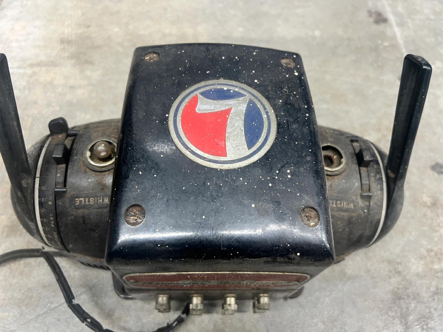 Lionel Trainmaster Transformer Type-VW 150 Watts - photo 2