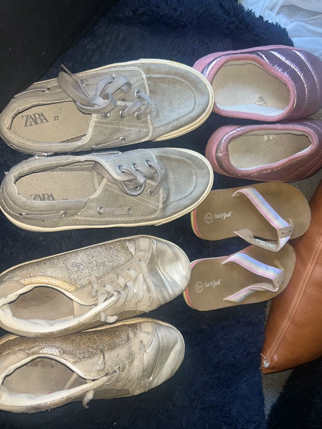 Zara, Cat & Jack Shoes - Size 6/7 image indicator(2)