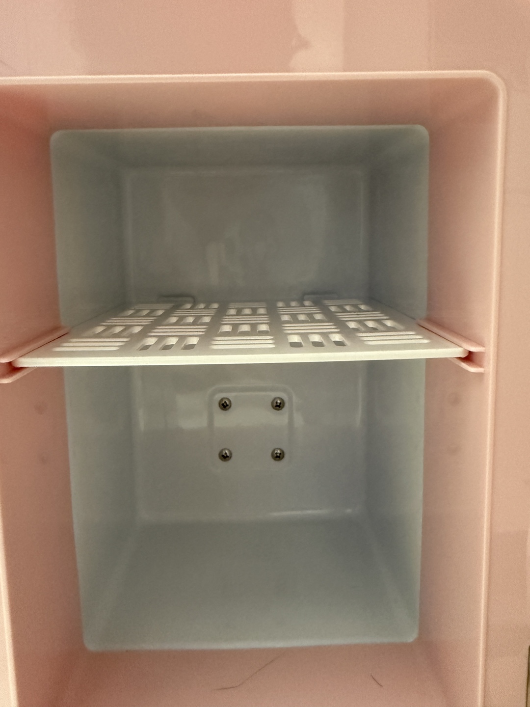 Pink Yashe Mini Skincare Fridge - photo 4