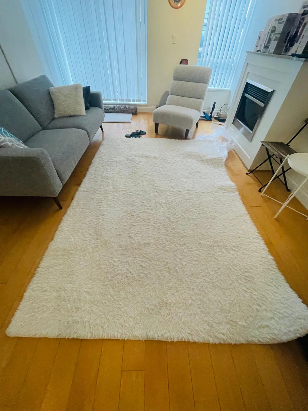 White Shag Area Rug - New - photo 2