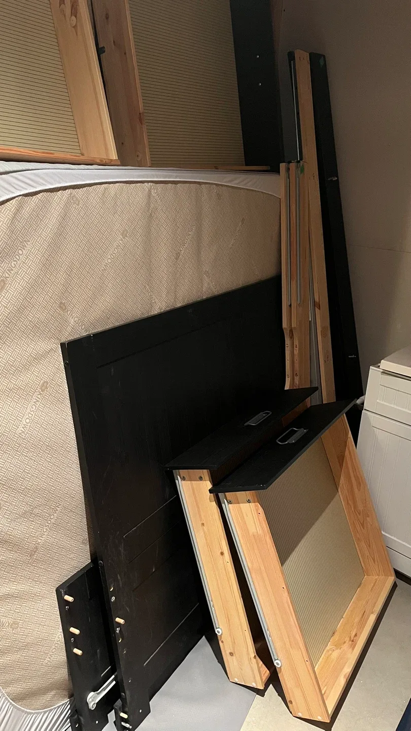 Queen Bed Mattress, Boxspring, and Frame fit for Royalty! image indicator(9)