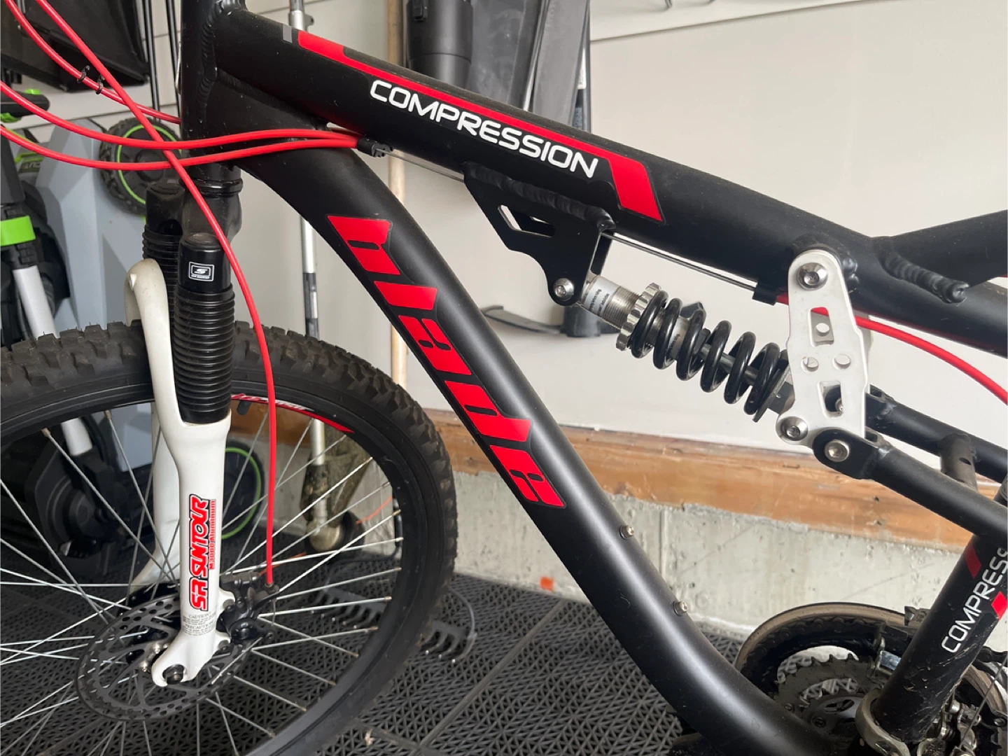 Blade Compression Mountain Bike - photo 3